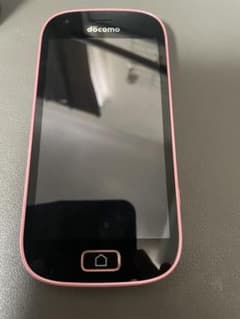 docomo スマートフォンf-03kのサムネイル