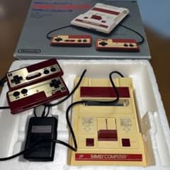 任天堂 ファミリーコンピュータ 本体 HVC-001のサムネイル