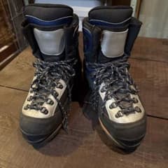 Boreal 登山靴 黒/青のサムネイル