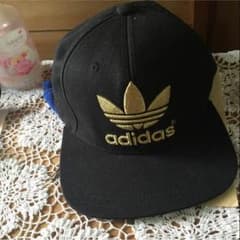 adidasキャップのサムネイル