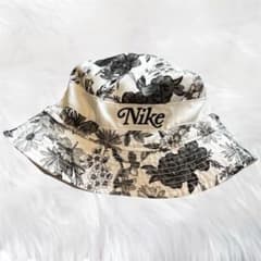 Nike フラワープリント バケットハットのサムネイル
