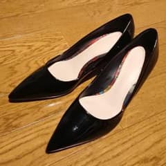 黒 エナメル パンプス ZARA ザラ ヒール 24 25のサムネイル