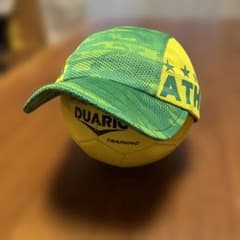 ATHLETA メッシュキャップ 緑・黄　ジュニアのサムネイル