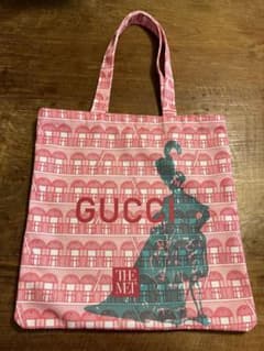 【限定】GUCCI トートバッグ　ノベルティ　非売品　エコバッグ　美術館　赤のサムネイル