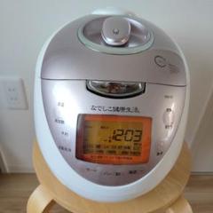 なでしこ健康生活 炊飯器 CRP-N0610F - メルカリ