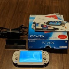 PlayStation®Vita クリスタル・ホワイト 3G/Wi-Fiモデル…のサムネイル