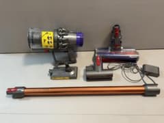 ジャンク品 Dyson Cyclone V10(SV12)Fluffy - メルカリ
