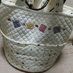 赤ちゃんの城　マザーズバックのサムネイル
