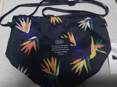 【専用】kiu ドローストリングバッグのサムネイル