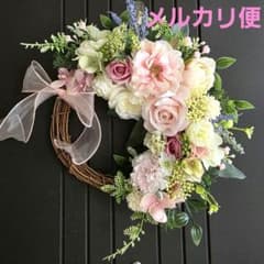 フラワーリース 風薫る4 咲き誇る花たち 玄関リース 造花 母の日