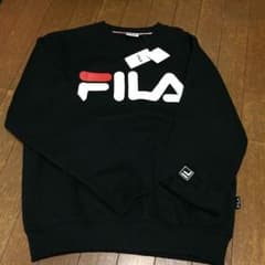 FILA スウェット ブラック ペアルック 裏起毛 新品タグ付き トレーナーのサムネイル