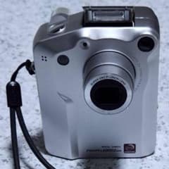 FUJIFILM FinePix 6800Z シルバーのサムネイル