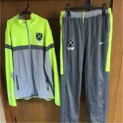 「しゅしゅさん専用」NIKE ジャージ 4点セットのサムネイル