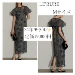 現在ドレス✨️LE'RURE サーキュラースリーブフラワードレス M - メルカリ