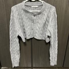 REDYAZEL グレー ケーブルニット クロップドカーディガンのサムネイル