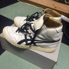 ASICS ハイカット バスケットシューズのサムネイル