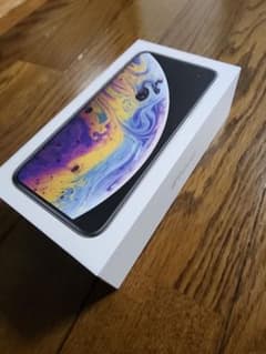 iPhone Xs Silver 256 GB SIMフリーのサムネイル