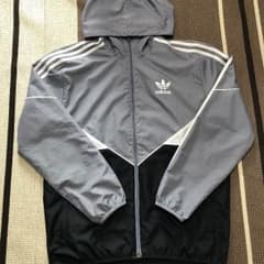 adidas originals ウィンドブレーカーのサムネイル