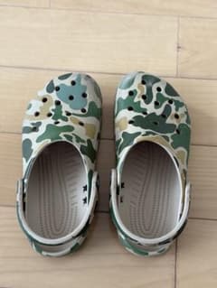 crocs クロックス サンダル 22㎝ 迷彩柄 キッズ M4 W6のサムネイル
