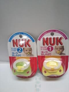新品・未開封品【コンビ★ヌークおしゃぶり①と②セット】のサムネイル