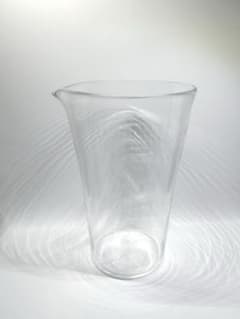 辻和美 「注ぐと受ける器」ガラス片口 - メルカリ