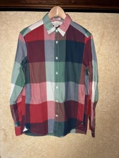 【新品未使用】H&M カラフルシャツ　赤緑のサムネイル
