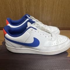 NIKE スニーカー ホワイト/ブルー27cm 値下げ可 紐なし箱付き状態良いのサムネイル