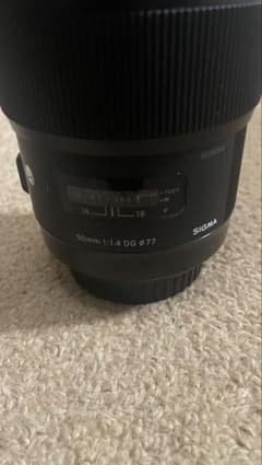 sigma 50mm F1.4 Art 単焦点レンズ EFマウント（外装割れ有）のサムネイル