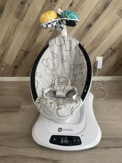 4moms バウンサー スイング機能付きのサムネイル