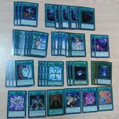 遊戯王 魔法カード まとめ売りのサムネイル