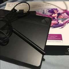 ワコム ペンタブレットIntuos Comic Sブラック CTH-490/K1のサムネイル