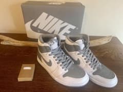 NIKE AIR JORDAN 1 RETRO HIGH OGのサムネイル