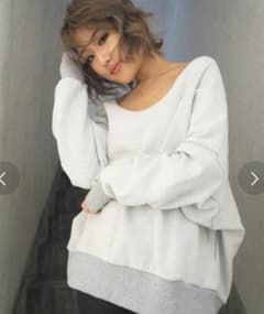 GYDA スウェット 新品未使用のサムネイル