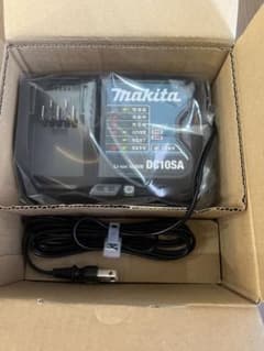 値下げマキタ　充電器　リチウムイオンバッテリー　10.8Vのサムネイル