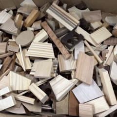 端材Box 80〜100サイズのサムネイル