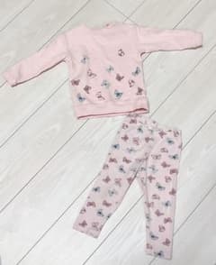 H&M 蝶々柄 セットアップのサムネイル