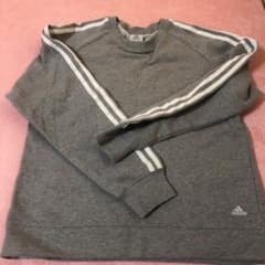 Adidas トレーナーのサムネイル