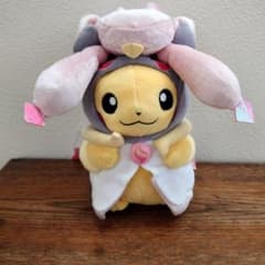 ポケモンセンター　メガディアンシーポンチョ　ピカチュウ ポケモン　ぬいぐるみ メガディアンシー ピカチュウ ぬいぐるみ ポンチョ ポケモン