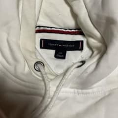 白パーカーTOMMYのサムネイル