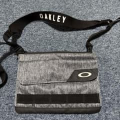Oakley ショルダーバッグ グレーのサムネイル