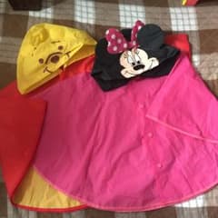 ディズニーレインコート２枚セット　ポンチョ　ミニーちゃんプーさんのサムネイル