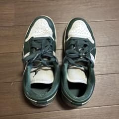 NIKE AIR JORDAN 1 LOW グリーン ホワイトのサムネイル