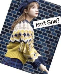isn't she? 袖フリンジ　ノルディックニット　村田倫子ちゃんコラボのサムネイル