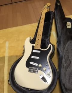 Fender Japan ストラトキャスター 68年モデルのサムネイル