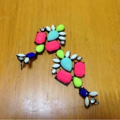 ピアスのサムネイル