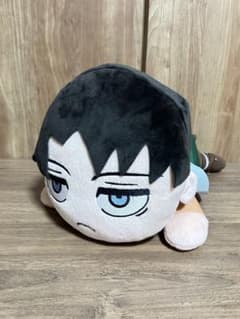 進撃の巨人 リヴァイ メガジャンボ寝そべりぬいぐるみ　タグ付き タグ付き極美品】 進撃の巨人 メガジャンボ寝そべりぬいぐるみ