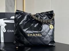 CHANEL ブラック キルティング ショルダーバッグ - メルカリ