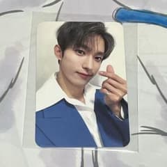 SEVENTEEN semicolon YIZHIYU　トレカ　ドギョム 月 ドギョム トレカ 店舗別 Semicolon seventeen 公式 - メルカリ