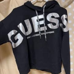GUESS フード付きパーカー ブラックのサムネイル