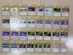 ポケモンカード 旧裏 トレーナーカード 32枚　まとめ売りのサムネイル